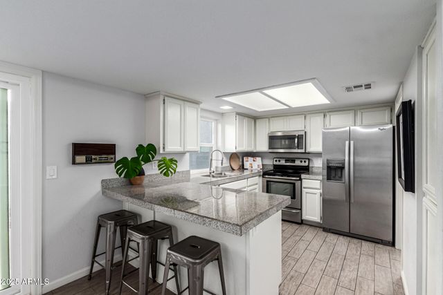 6509 N 10TH Place, Phoenix, AZ 85014