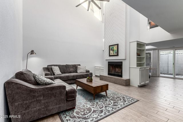 6509 N 10TH Place, Phoenix, AZ 85014