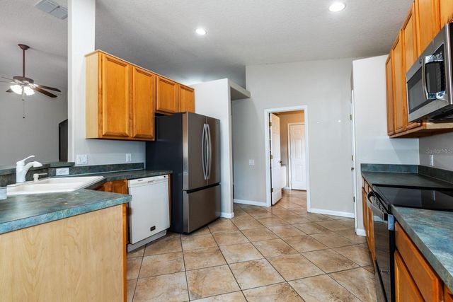 24520 ROLLING OAK ROAD, Sorrento, FL 32776