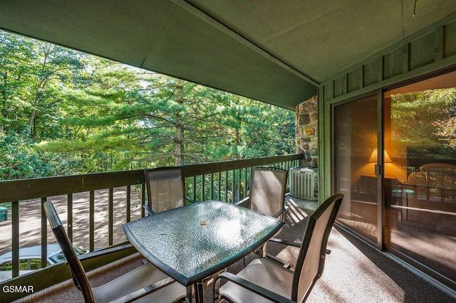 1435 Wiley Oakley Drive, Gatlinburg, TN 37738