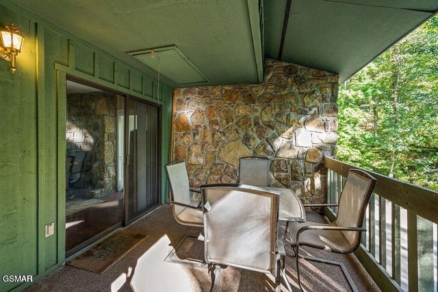 1435 Wiley Oakley Drive, Gatlinburg, TN 37738