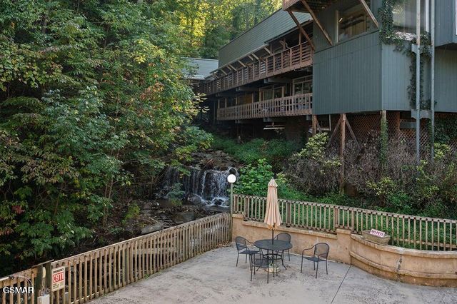 1435 Wiley Oakley Drive, Gatlinburg, TN 37738