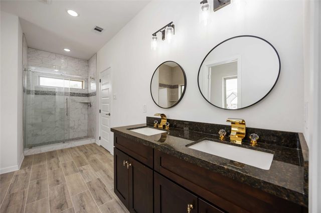 8114 Jeffery Street, Houston, TX 77028