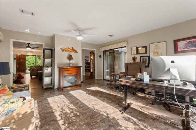 3 Fox Ridge Point, Taylors, SC 29687