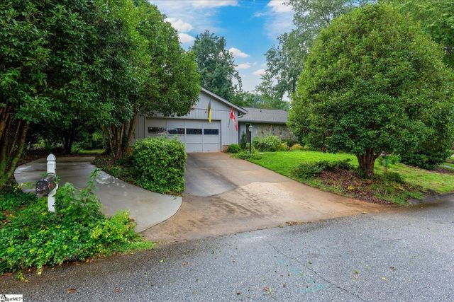3 Fox Ridge Point, Taylors, SC 29687