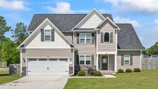 310 Vintage Court, Hubert, NC 28539