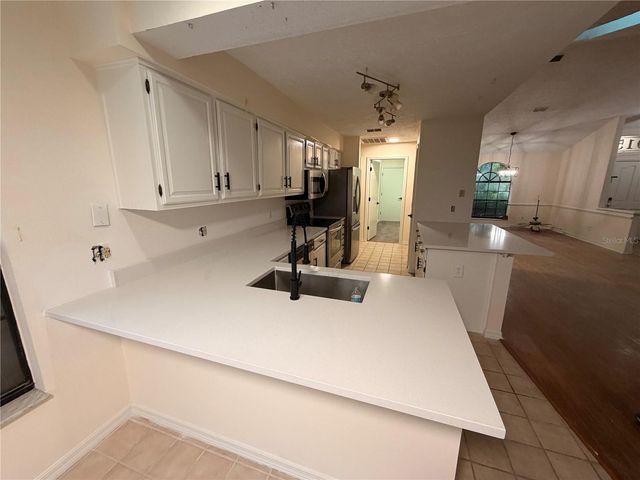 1015 CALLE ROSA PLACE, Sun City Center, FL 33573