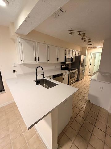 1015 CALLE ROSA PLACE, Sun City Center, FL 33573