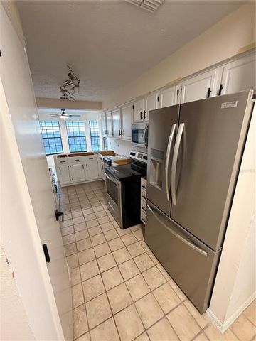 1015 CALLE ROSA PLACE, Sun City Center, FL 33573