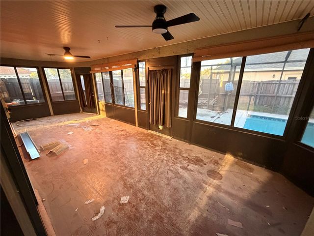 1015 CALLE ROSA PLACE, Sun City Center, FL 33573