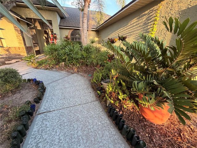 1015 CALLE ROSA PLACE, Sun City Center, FL 33573