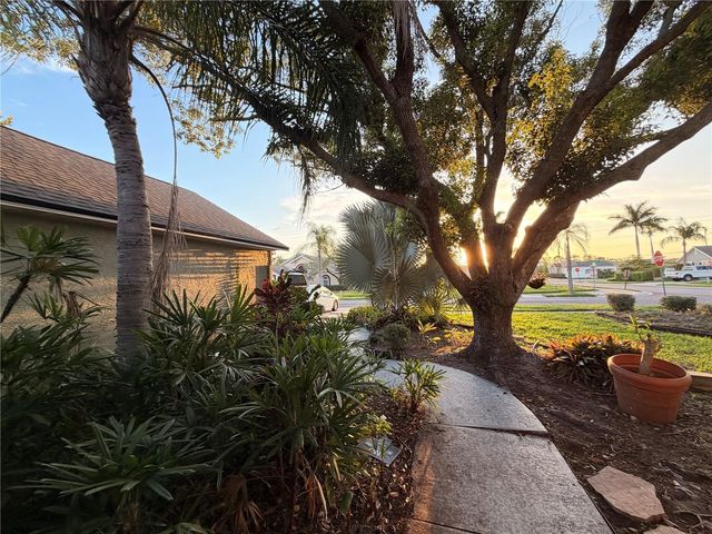 1015 CALLE ROSA PLACE, Sun City Center, FL 33573