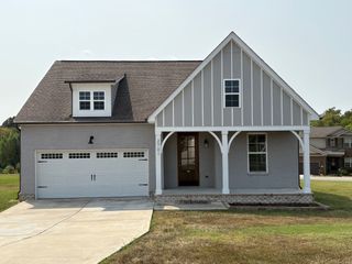 2701 Rushmore Dr, Chapel Hill, TN 37034