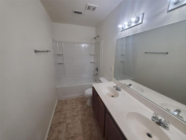 2512 Comstock Lane, Mesquite, TX 75181