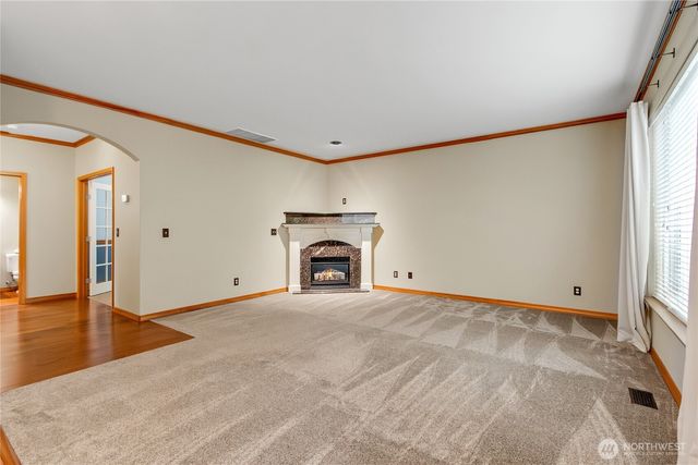 8212 72nd Avenue E, Puyallup, WA 98371