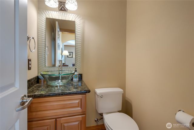 8212 72nd Avenue E, Puyallup, WA 98371