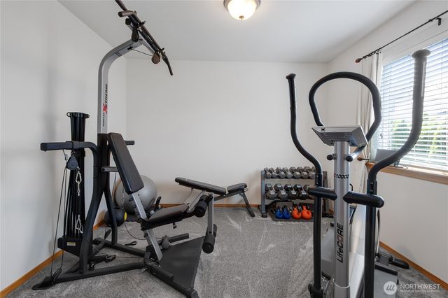 8212 72nd Avenue E, Puyallup, WA 98371