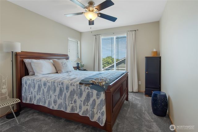 8212 72nd Avenue E, Puyallup, WA 98371