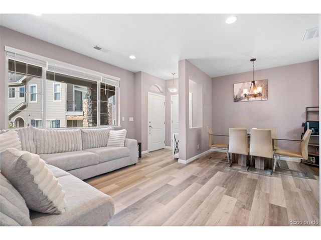 9077 E Phillips Ln, Centennial, CO 80112