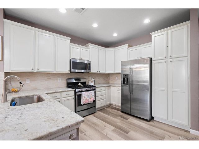9077 E Phillips Ln, Centennial, CO 80112