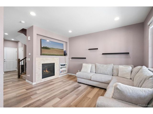 9077 E Phillips Ln, Centennial, CO 80112