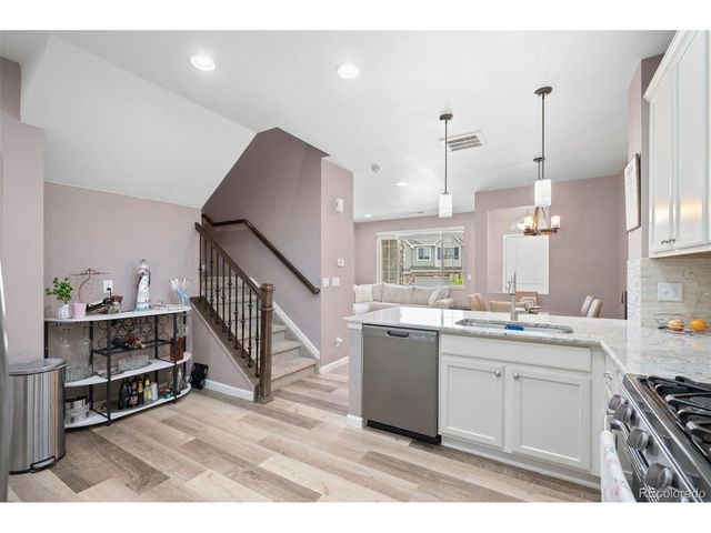 9077 E Phillips Ln, Centennial, CO 80112