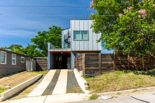2014 E 9th ST A, Austin, TX 78702