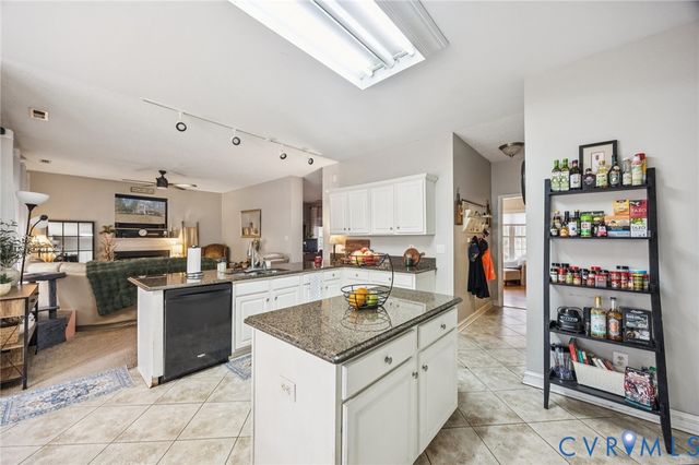 9235 Madison Leigh Ct, Mechanicsville, VA 23111