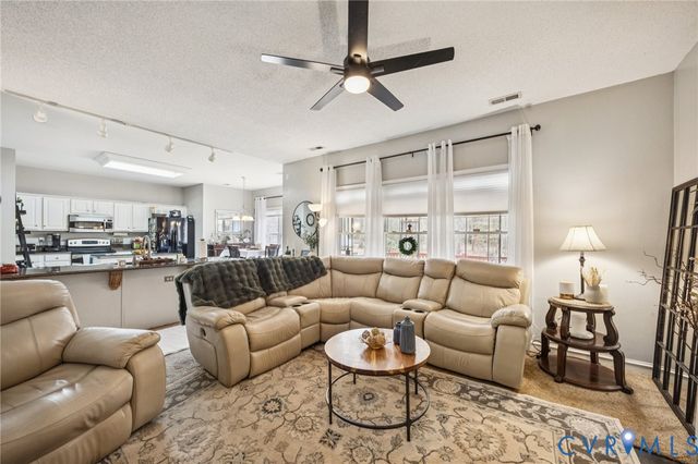 9235 Madison Leigh Ct, Mechanicsville, VA 23111