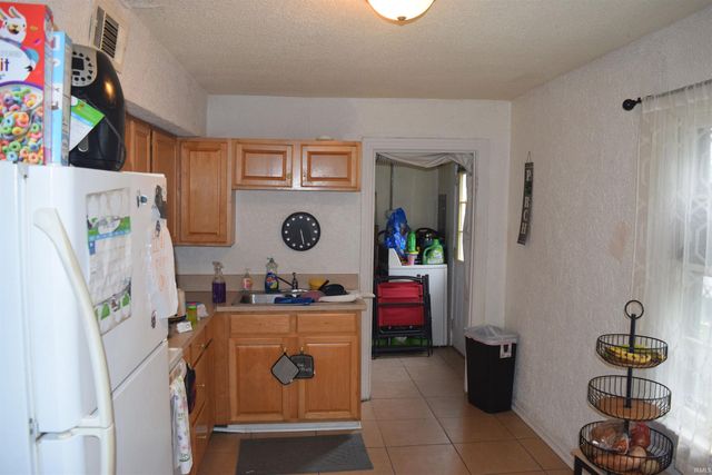 632 S Harlan Avenue, Evansville, IN 47714