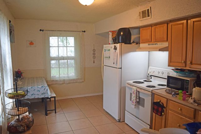 632 S Harlan Avenue, Evansville, IN 47714