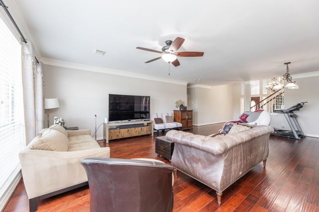 1907 Waterside Drive, Missouri City, TX 77459
