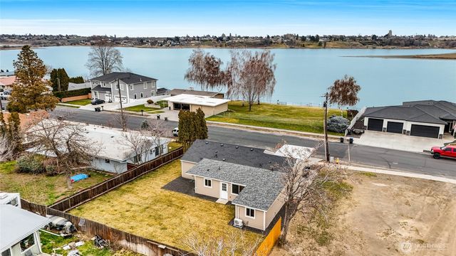 3120 W Lakeside Drive, Moses Lake, WA 98837