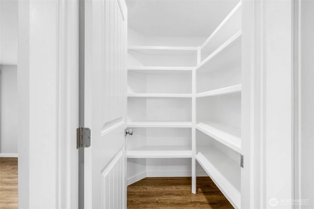 3120 W Lakeside Drive, Moses Lake, WA 98837