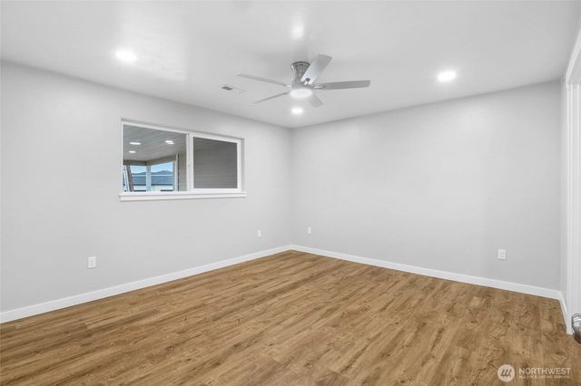 3120 W Lakeside Drive, Moses Lake, WA 98837