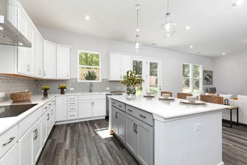 2551 Line Drive, Lawrenceville, GA 30043