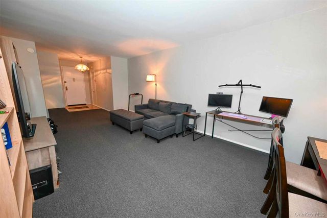 86-11 151st Avenue 2J, Howard Beach, NY 11414