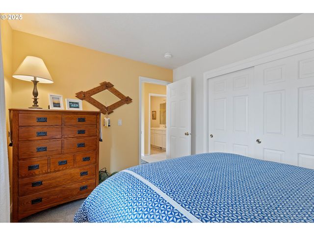 2865 Nw NEPTUNE Ave, Lincoln City, OR 97367