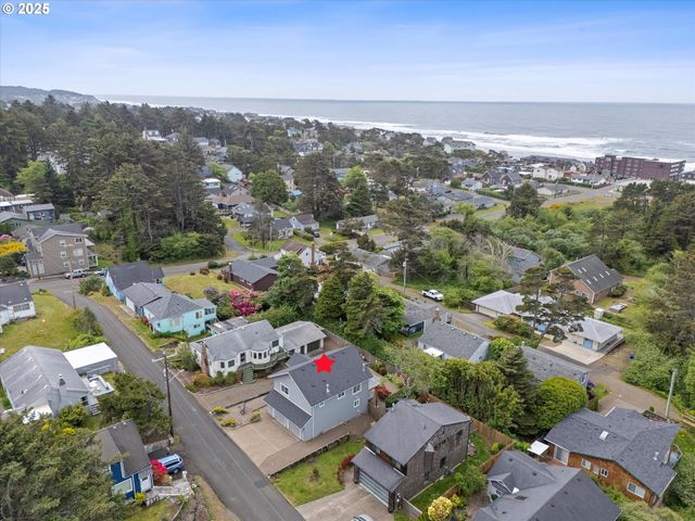 2865 Nw NEPTUNE Ave, Lincoln City, OR 97367