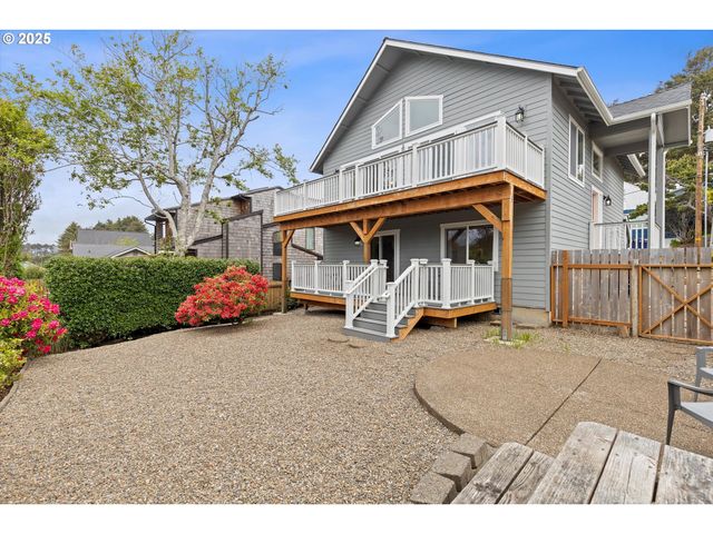 2865 Nw NEPTUNE Ave, Lincoln City, OR 97367