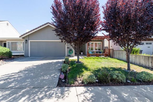 4043 Rennellwood Way, Pleasanton, CA 94566