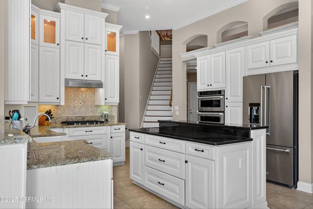 365 N LOMBARDY Loop, St. Johns, FL 32259