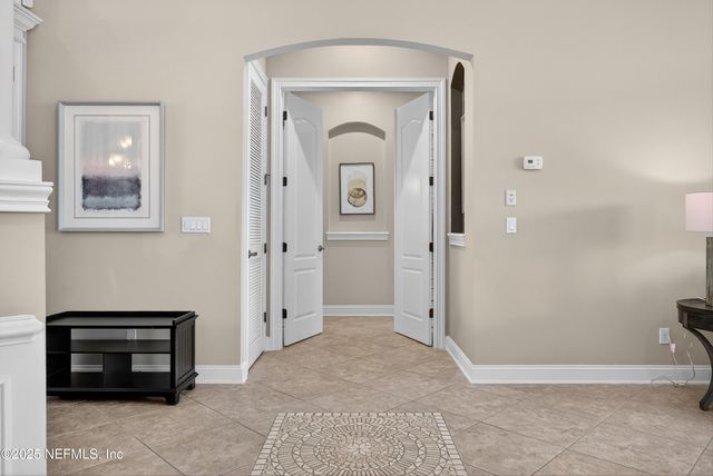 365 N LOMBARDY Loop, St. Johns, FL 32259