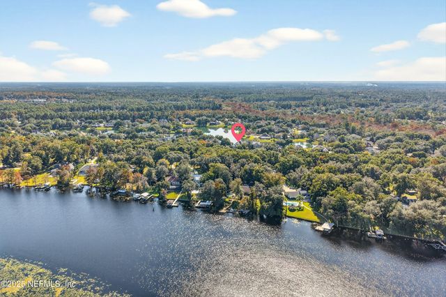 365 N LOMBARDY Loop, St. Johns, FL 32259