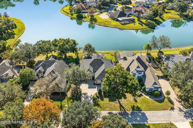 365 N LOMBARDY Loop, St. Johns, FL 32259