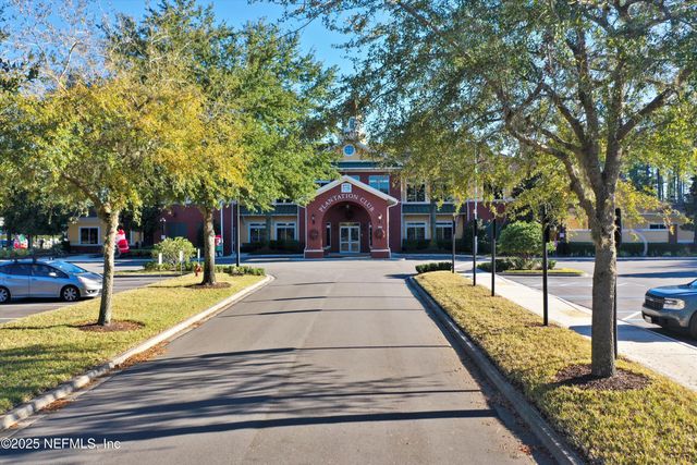 365 N LOMBARDY Loop, St. Johns, FL 32259