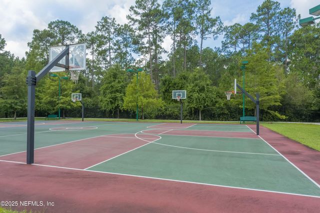 365 N LOMBARDY Loop, St. Johns, FL 32259