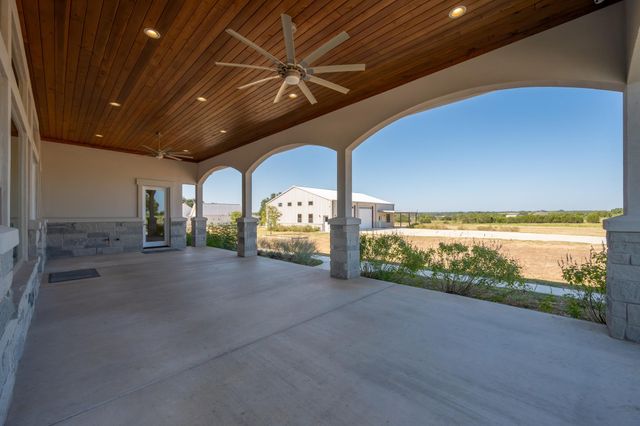 163 Floyds RUN, Bertram, TX 78605