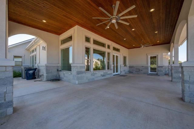 163 Floyds RUN, Bertram, TX 78605