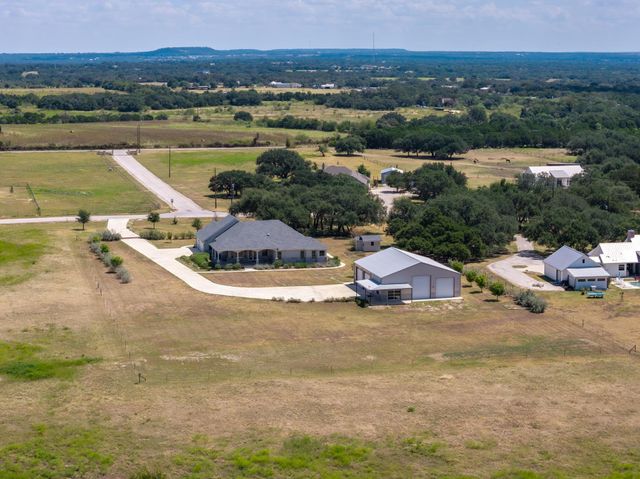 163 Floyds RUN, Bertram, TX 78605